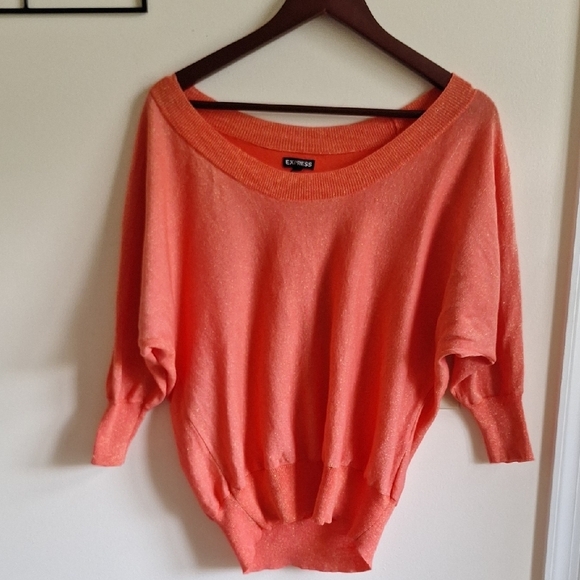 🎁Express Off-the-Shoulder Coral Sweater Size Small - Picture 2 of 9